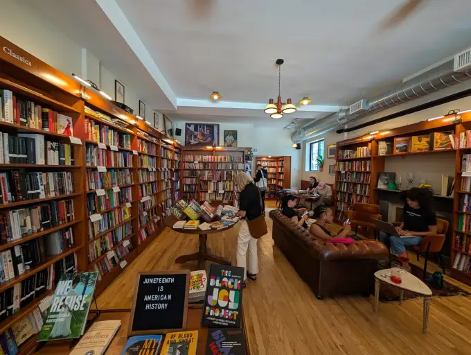 Liz's Book Bar